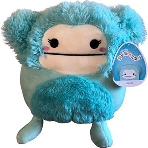 ISO BLUE BIG FOOT SQUISHMALLOW
